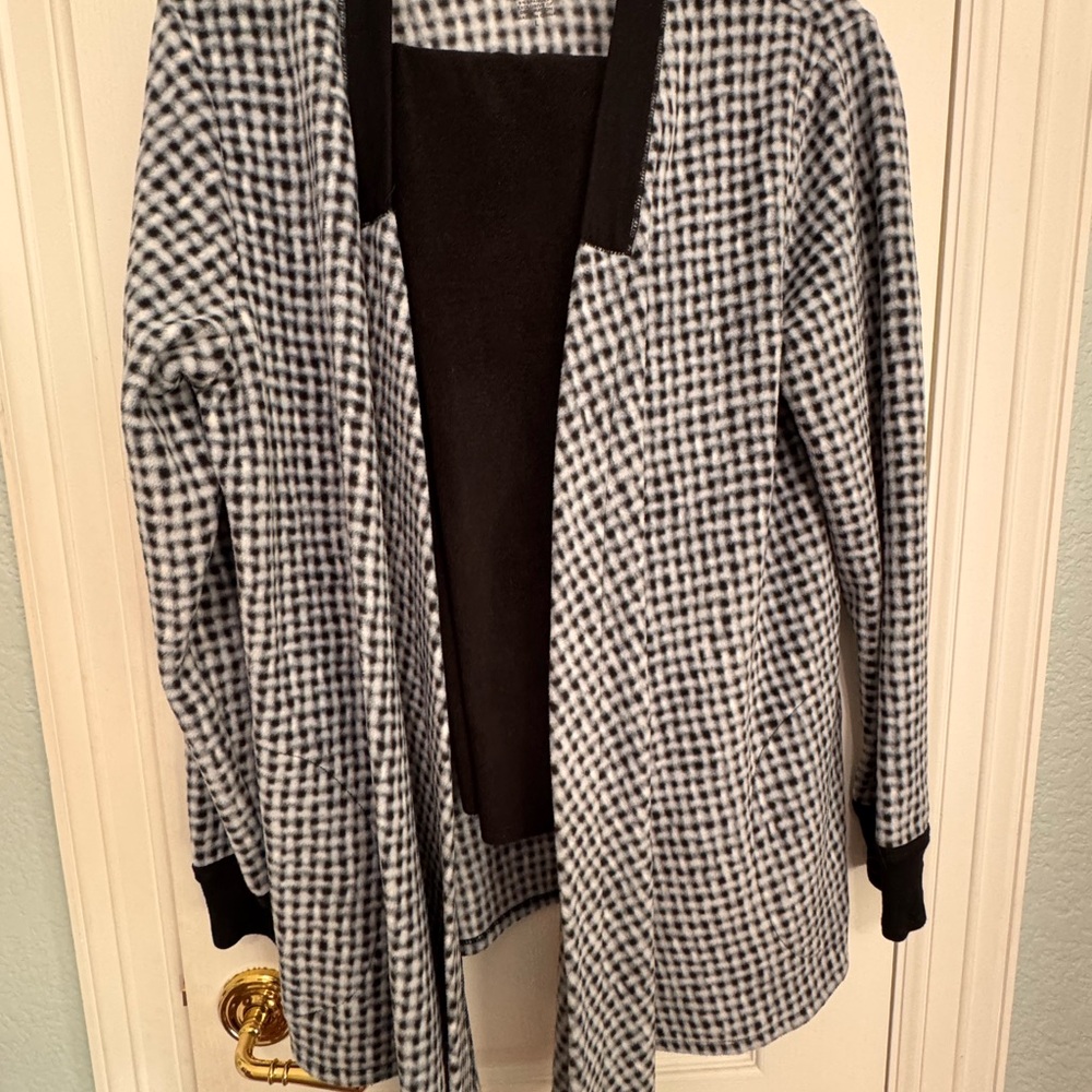 Dkny Black and White Jacket Classic Check Design